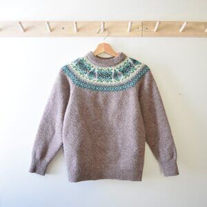 Vintage hand knit nordic wool fair isle sweater